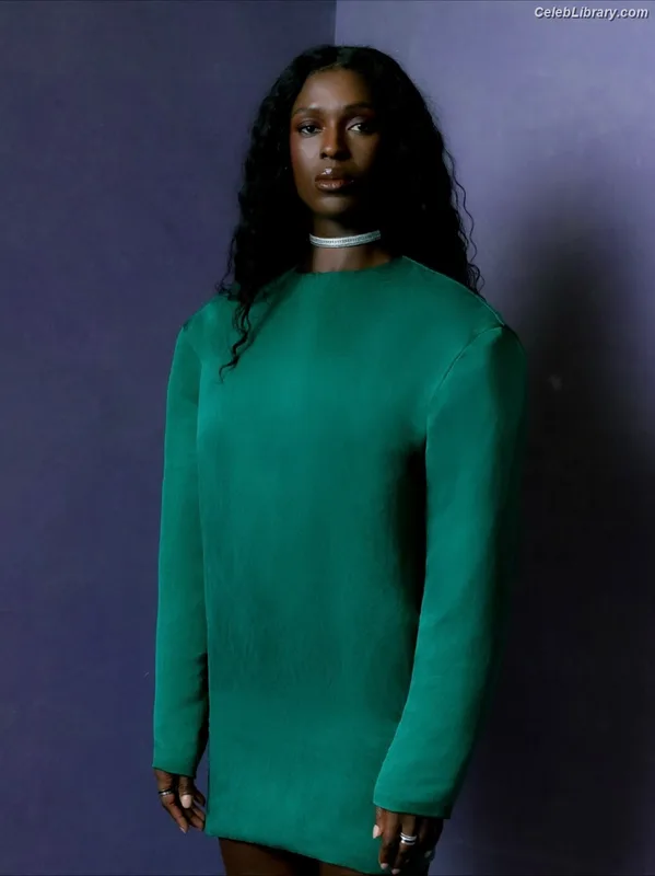 Jodie Turner-Smith photo 10 of 210