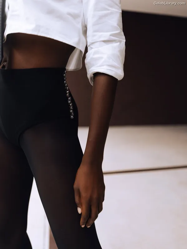 Jodie Turner-Smith photo 16 of 210