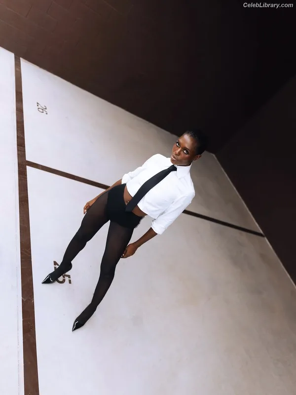 Jodie Turner-Smith photo 23 of 210
