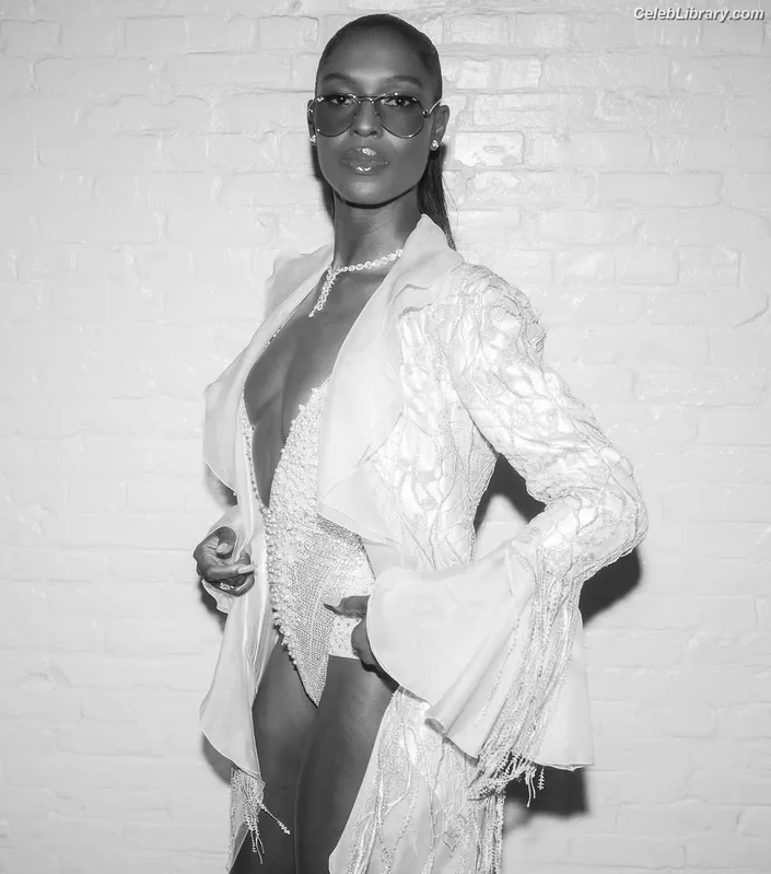 Jodie Turner-Smith photo 24 of 210