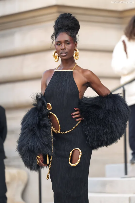 Jodie Turner-Smith photo 11 of 210