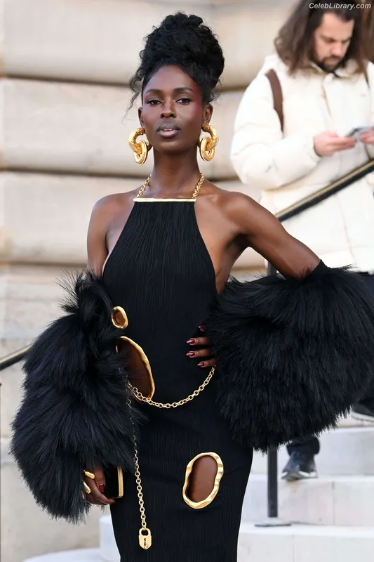 Jodie Turner-Smith photo 4 of 210