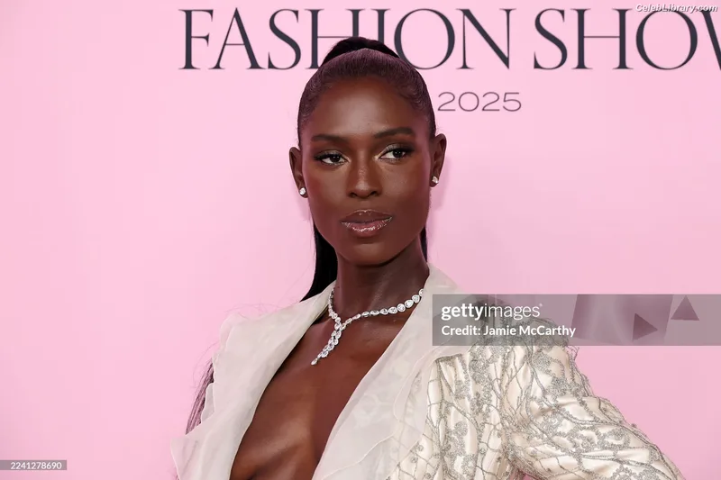 Jodie Turner-Smith photo 3 of 210
