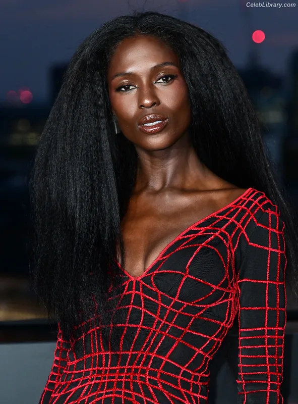 Jodie Turner-Smith photo 9 of 210