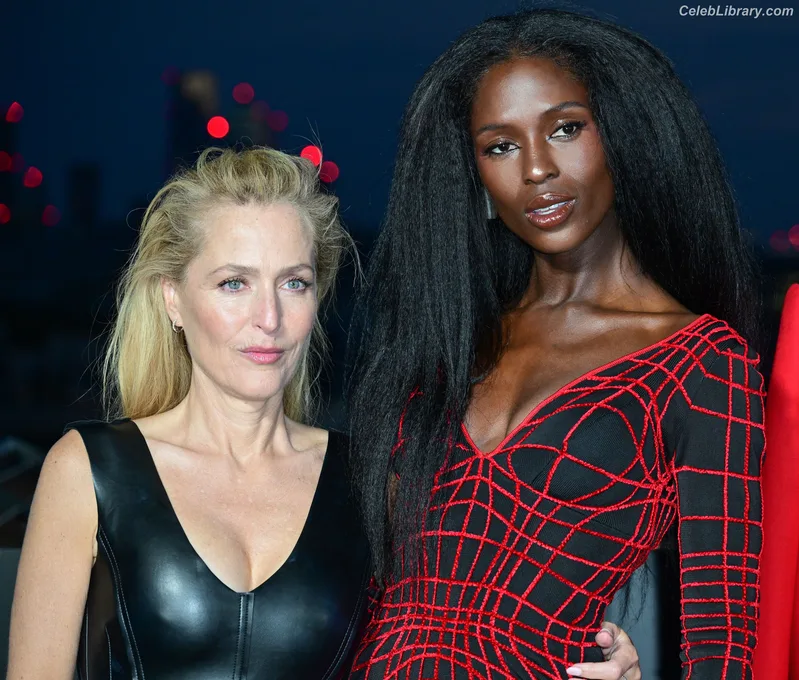 Jodie Turner-Smith photo 20 of 210