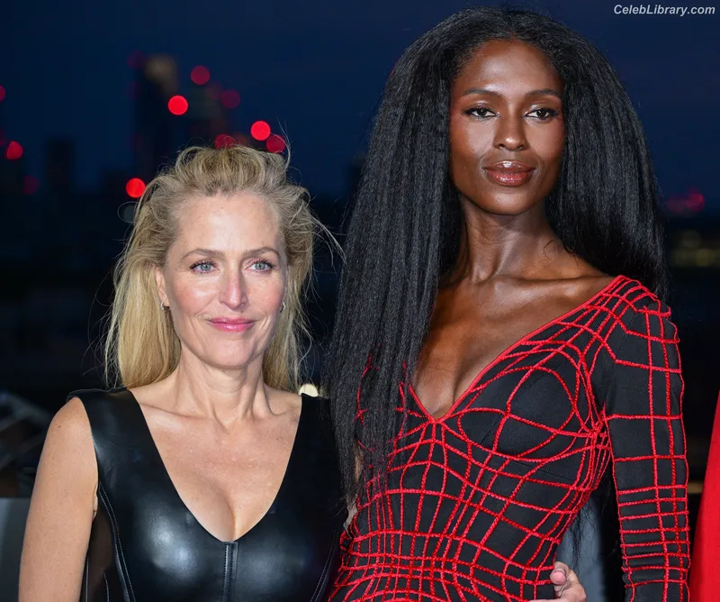 Jodie Turner-Smith photo 22 of 210