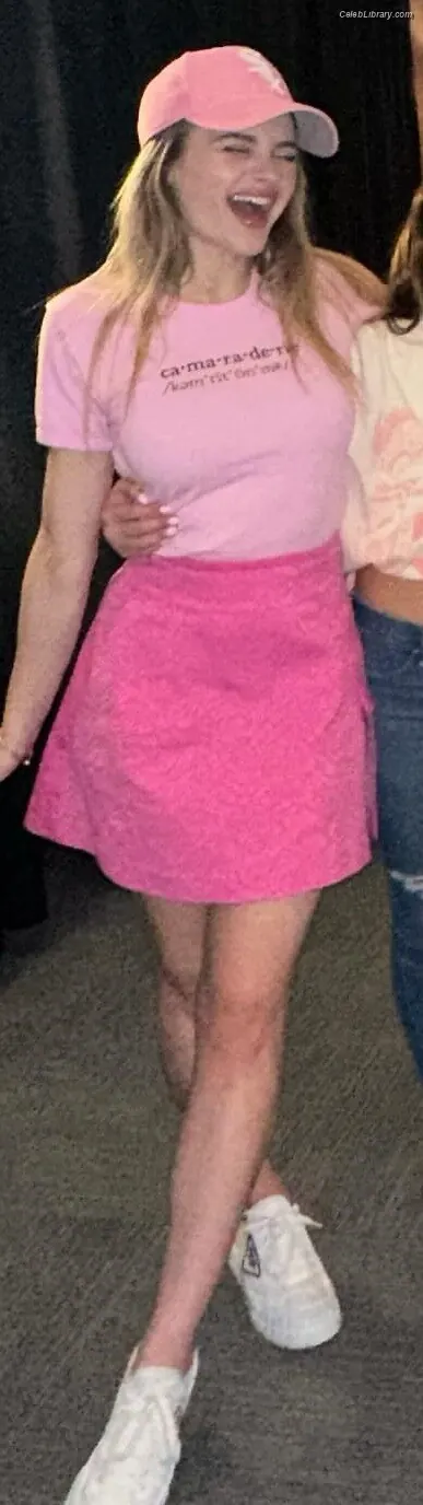 Joey King photo 10 of 1504