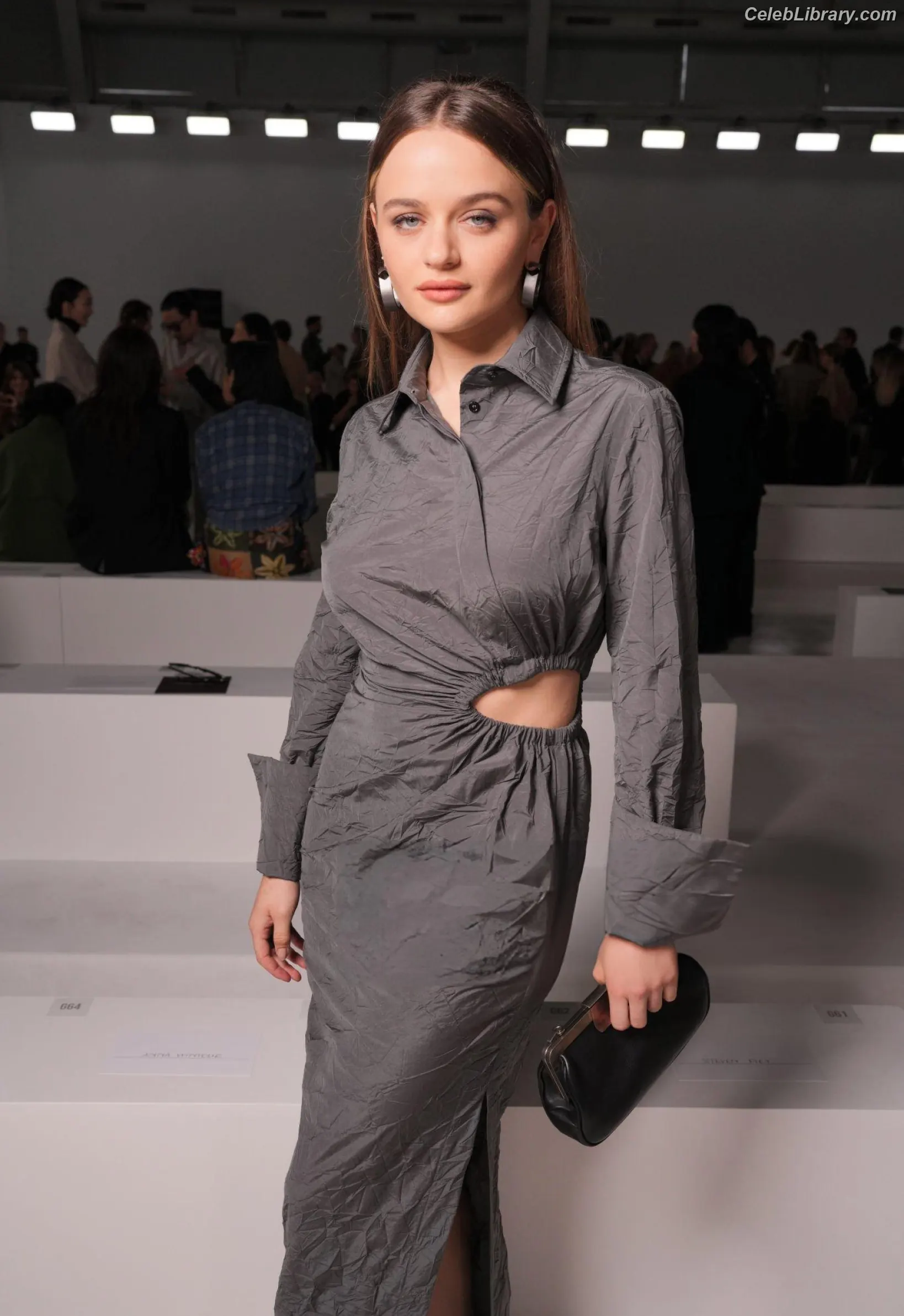 Joey King photo 7 of 1504