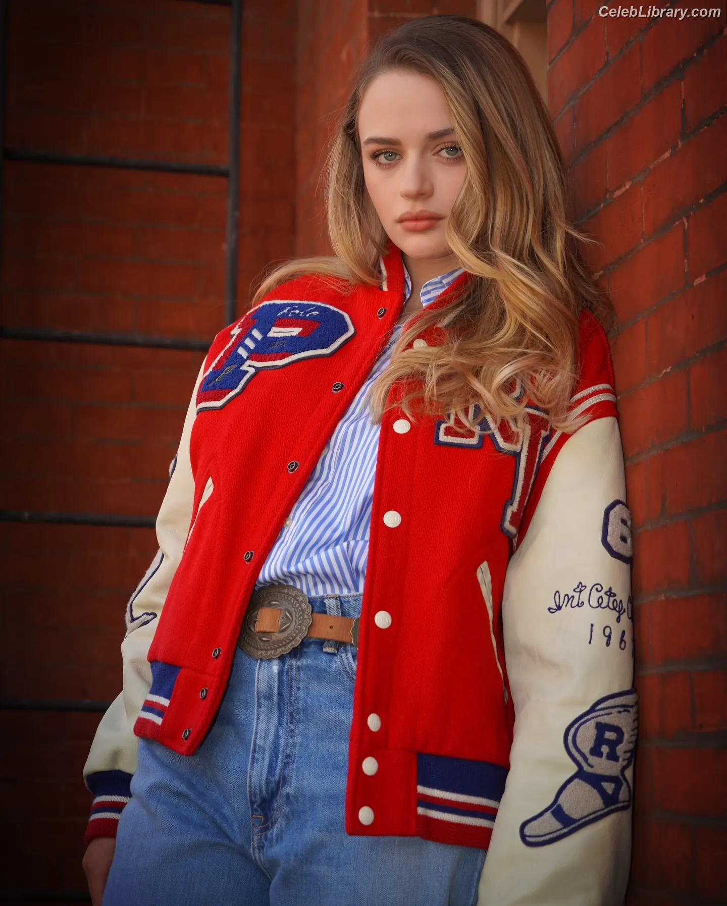 Joey King photo 21 of 1504