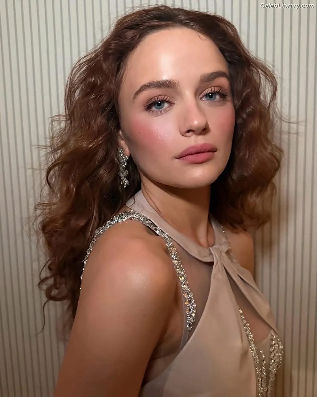 Joey King photo 9 of 1504