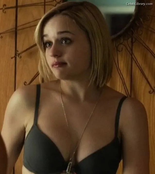 Joey King photo 2 of 1504