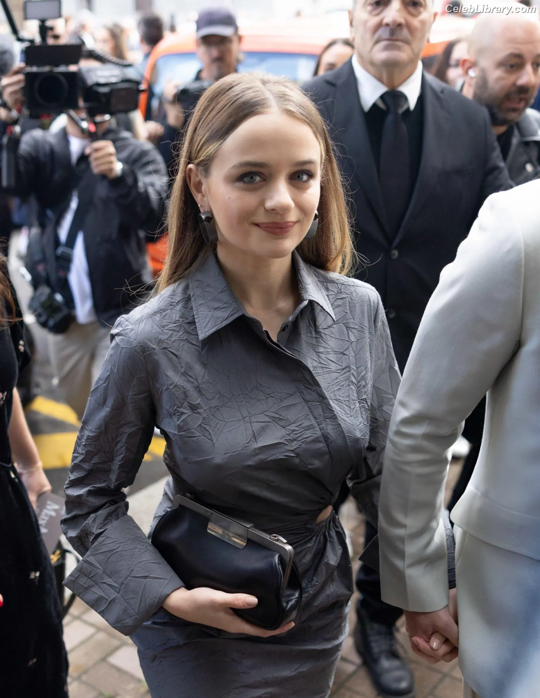 Joey King photo 3 of 1504