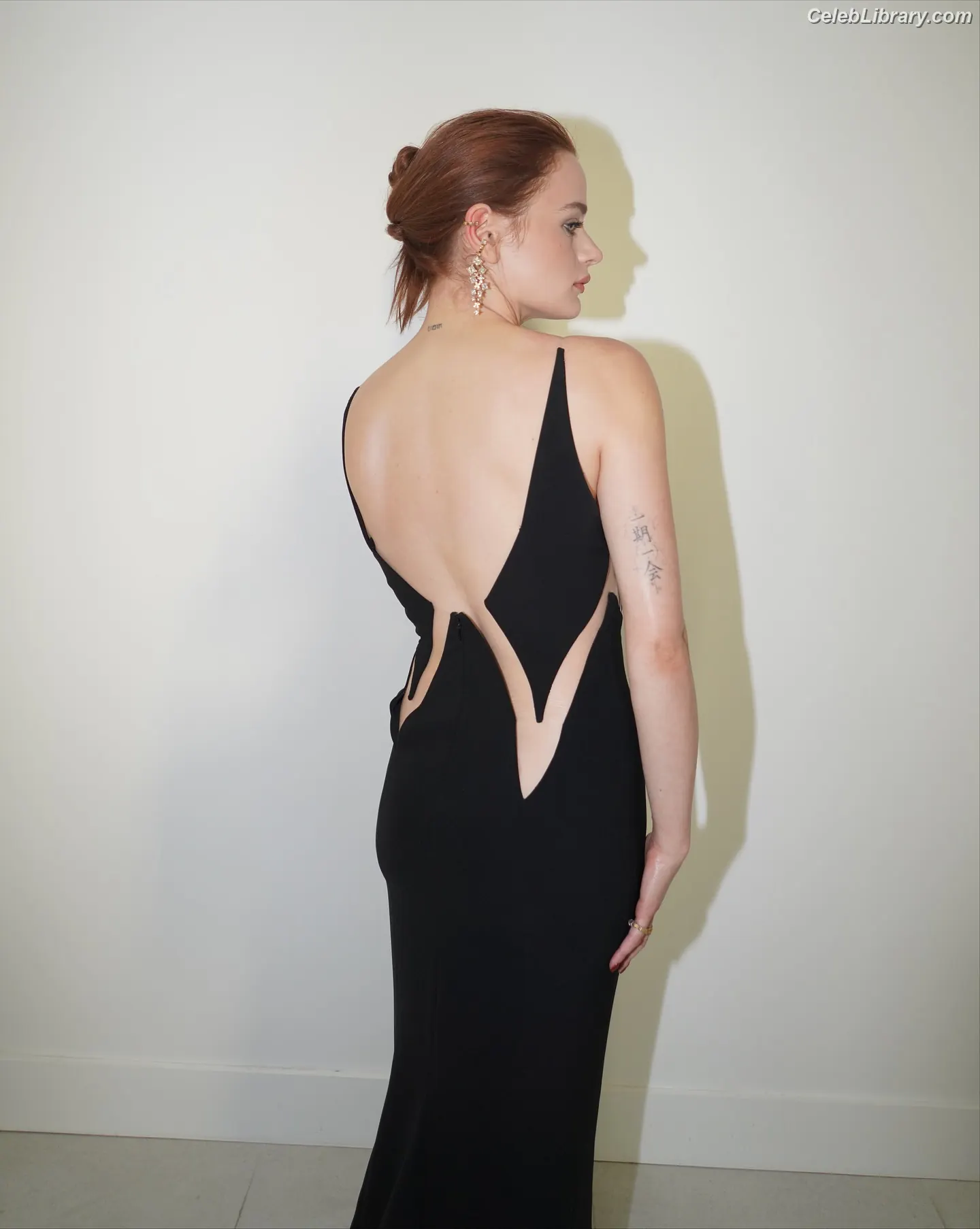 Joey King photo 10 of 1504