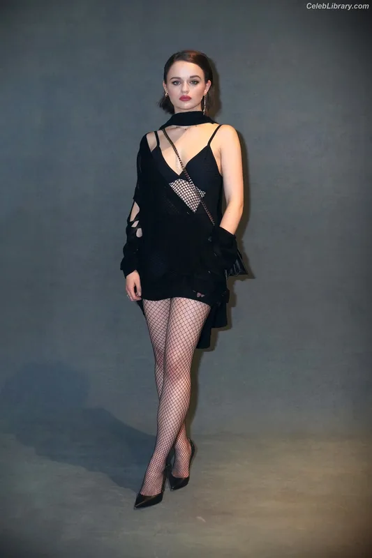 Joey King photo 4 of 1505