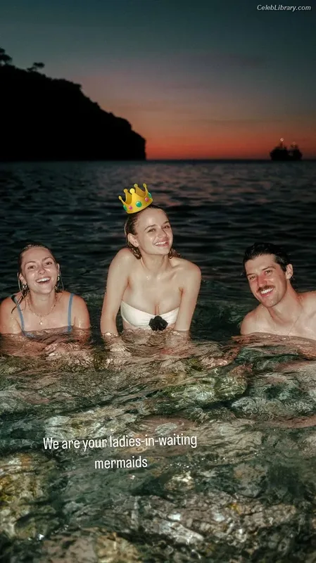 Joey King photo 23 of 1505
