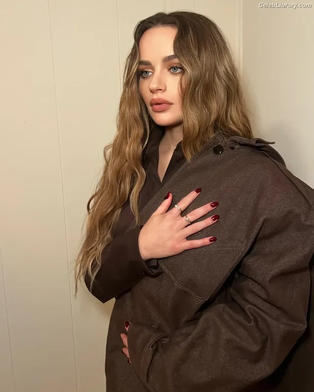 Joey King photo 20 of 1505