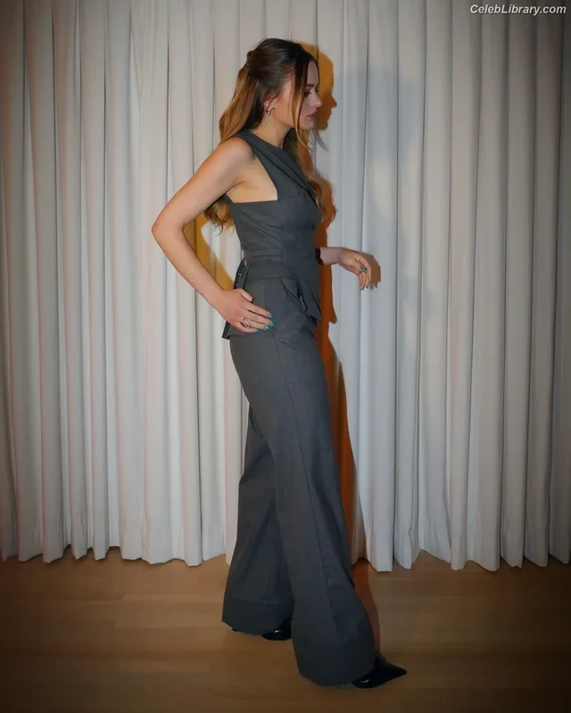 Joey King photo 16 of 1505
