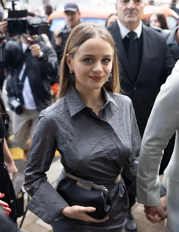 Joey King photo 19 of 1505