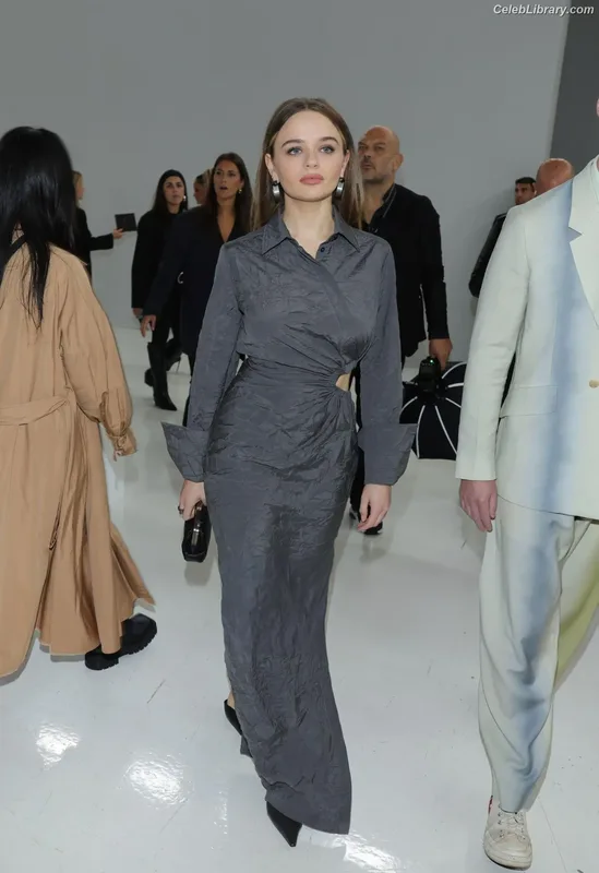 Joey King photo 4 of 1505