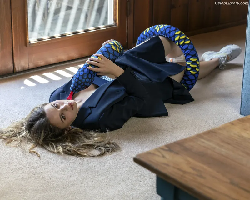 Joey King photo 8 of 1505
