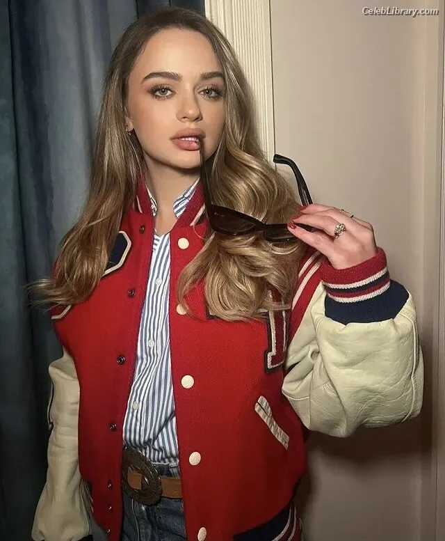Joey King photo 23 of 1505