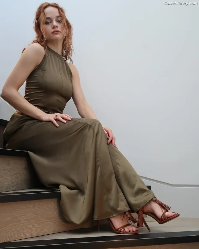 Joey King photo 8 of 1505