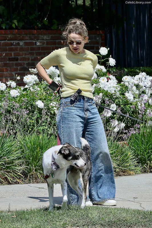Joey King photo 8 of 1505