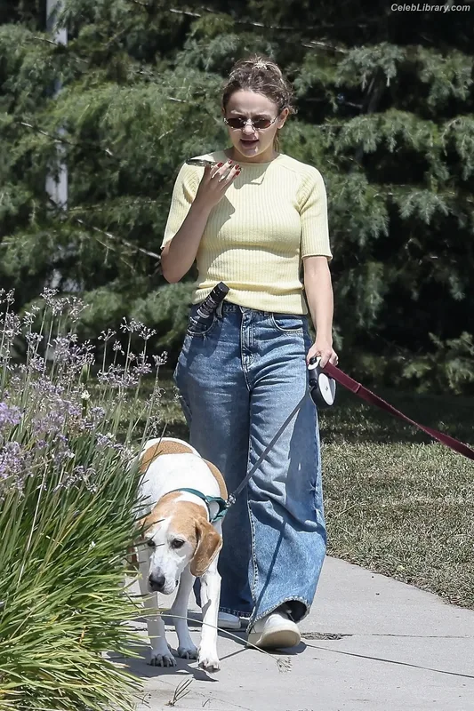 Joey King photo 13 of 1505