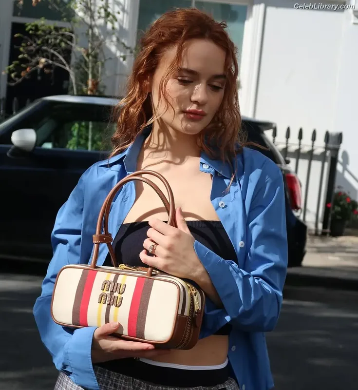 Joey King photo 7 of 1505