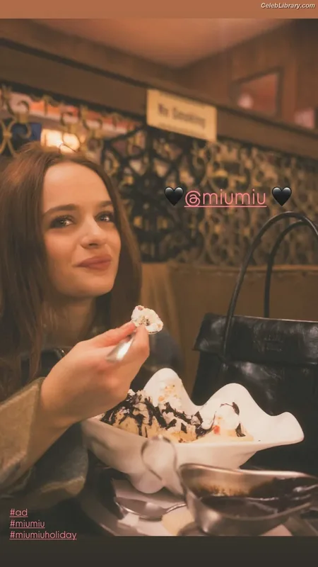 Joey King photo 9 of 1505