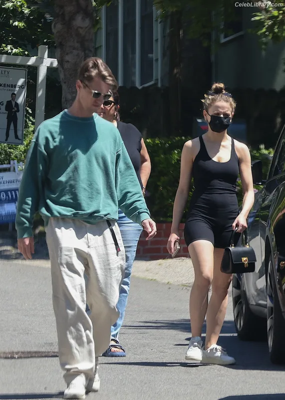 Joey King photo 14 of 1505