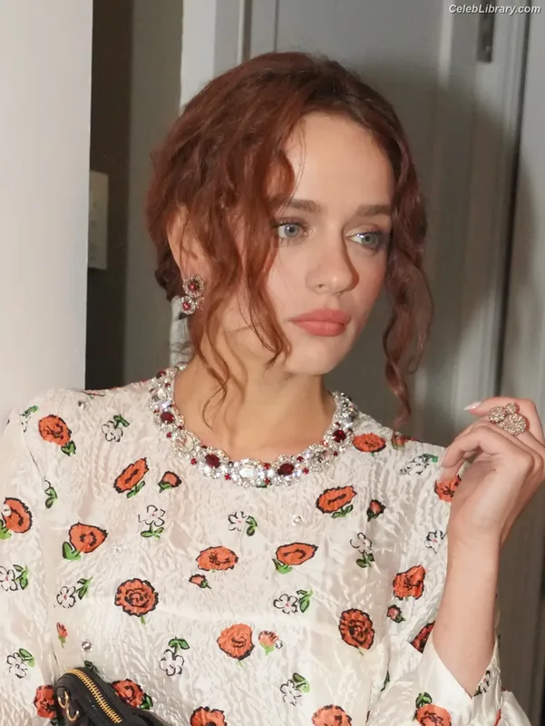 Joey King photo 23 of 1505
