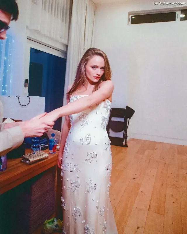 Joey King photo 15 of 1505