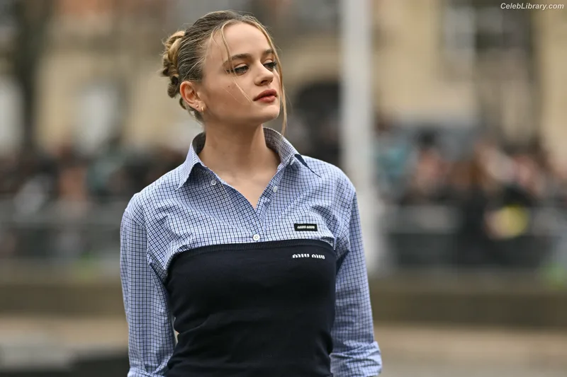 Joey King photo 6 of 1505