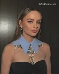 Joey King photo 7 of 1505