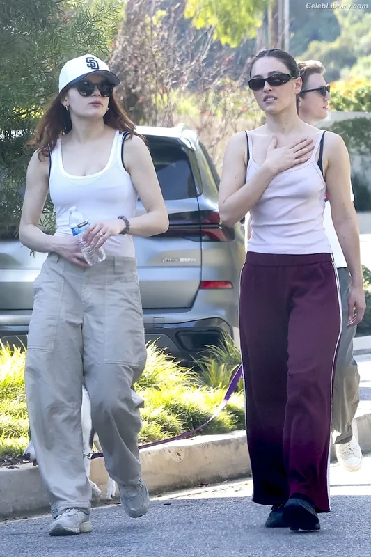 Joey King photo 9 of 1505