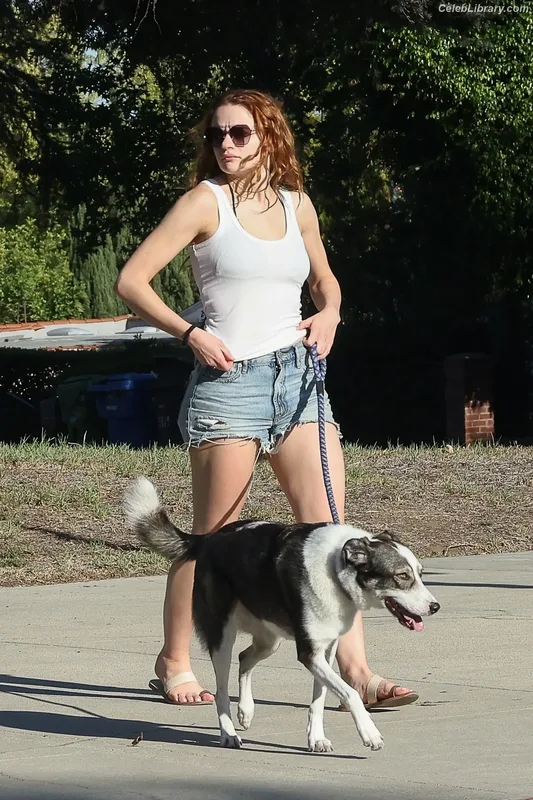 Joey King photo 12 of 1505