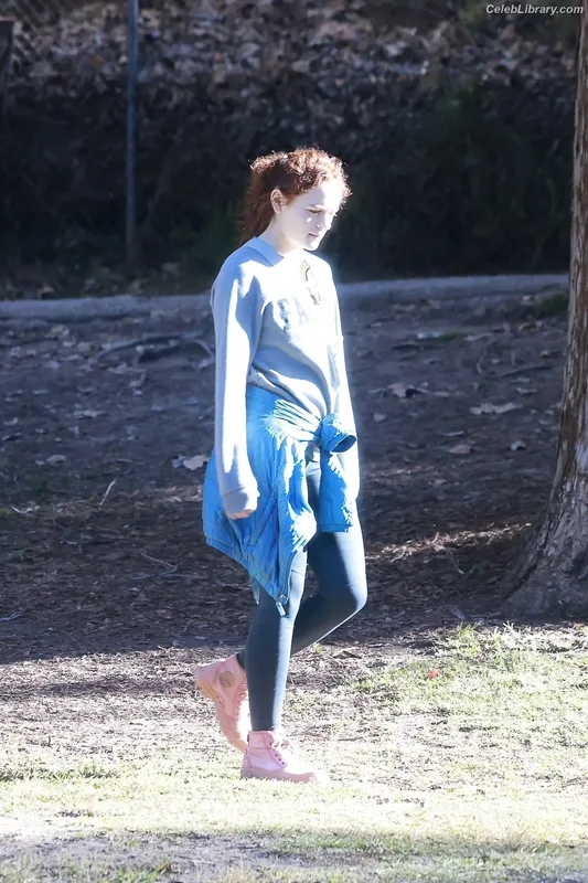 Joey King photo 20 of 1505