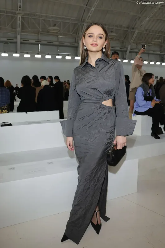 Joey King photo 14 of 1505