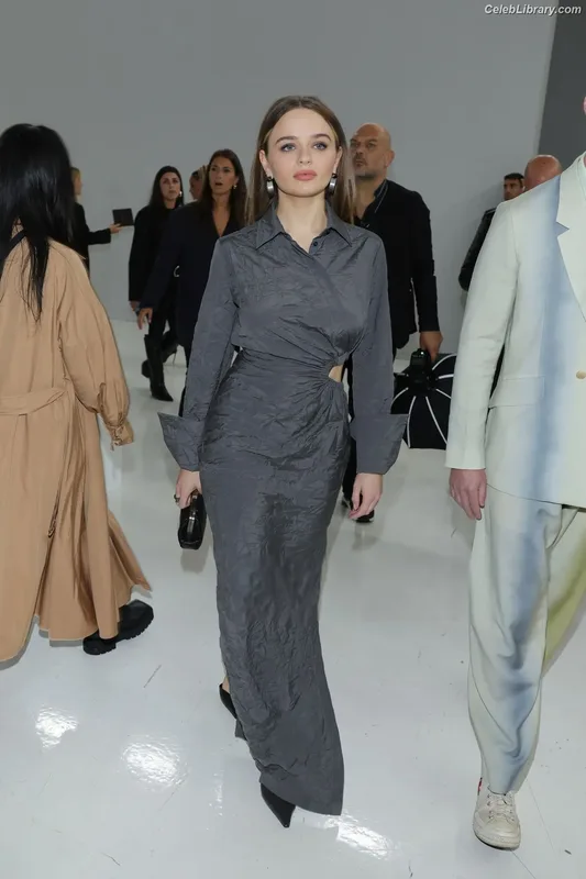 Joey King photo 21 of 1505