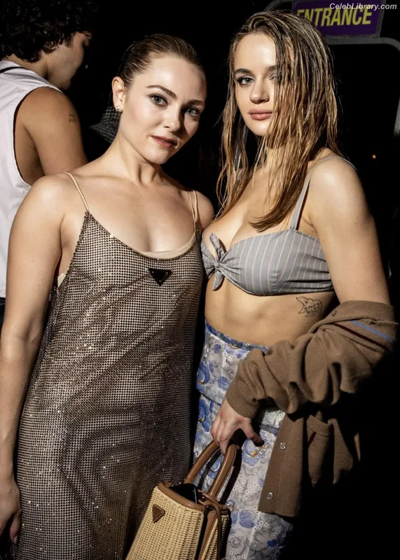 Joey King photo 22 of 1505