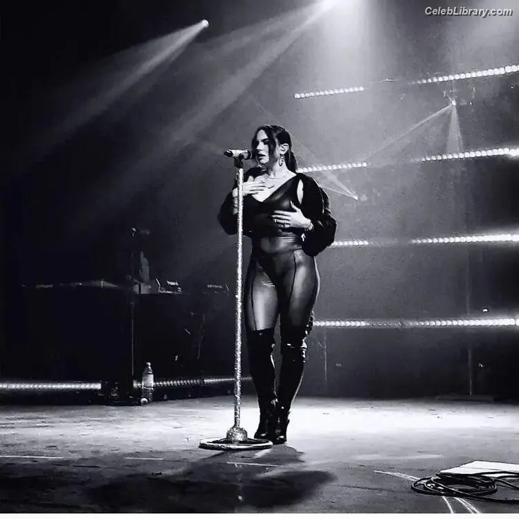 Jojo Levesque photo 8 of 403