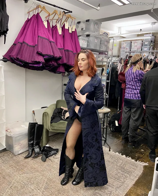 Jojo Levesque photo 8 of 400