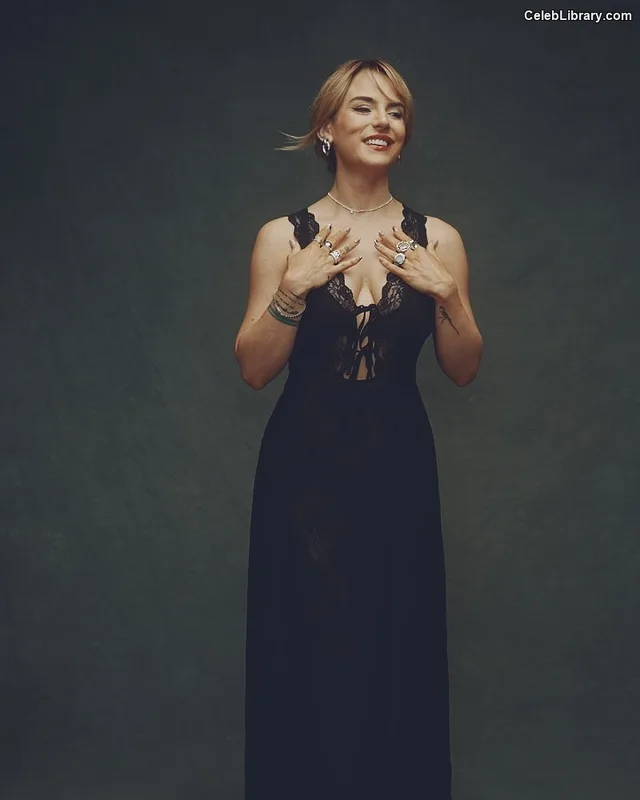 Jojo Levesque photo 21 of 400