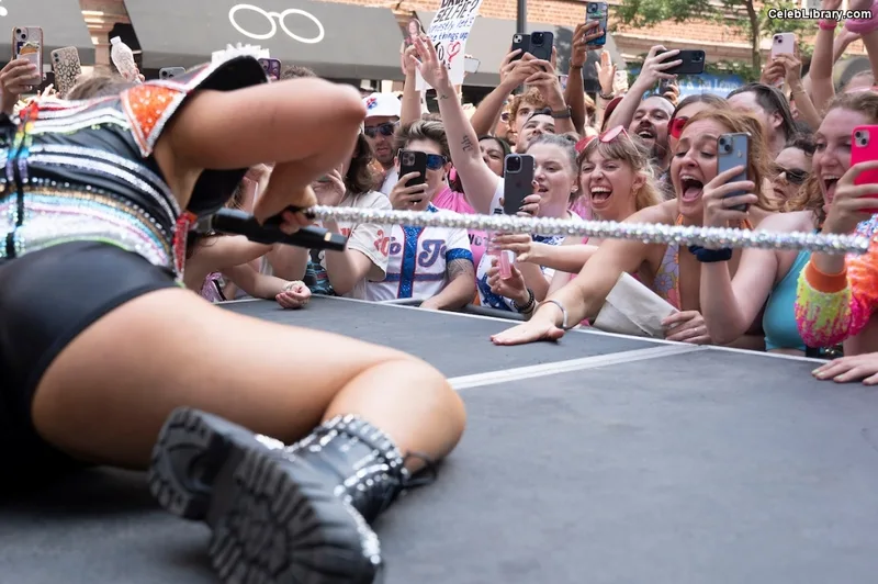 Jojo Siwa photo 24 of 274
