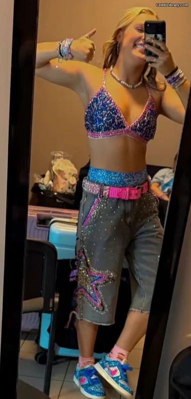 Jojo Siwa photo 23 of 274