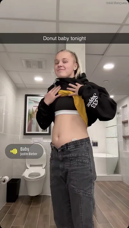 Jojo Siwa photo 6 of 274