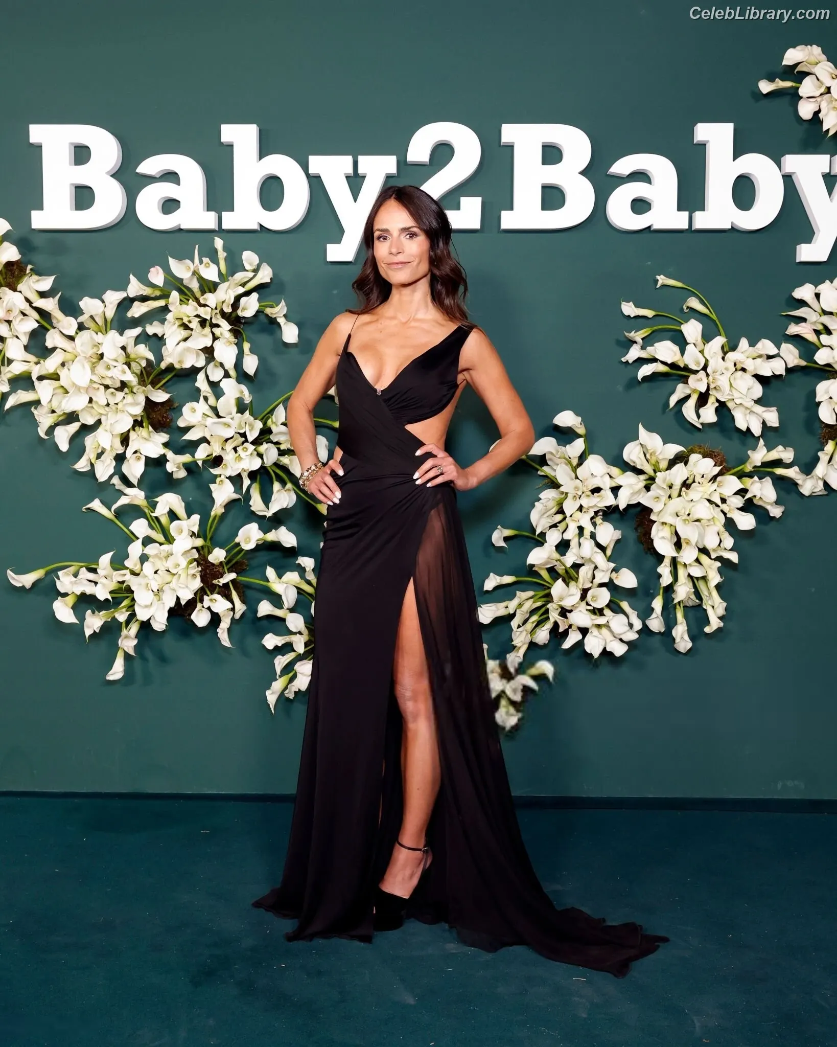 Jordana Brewster photo 21 of 372