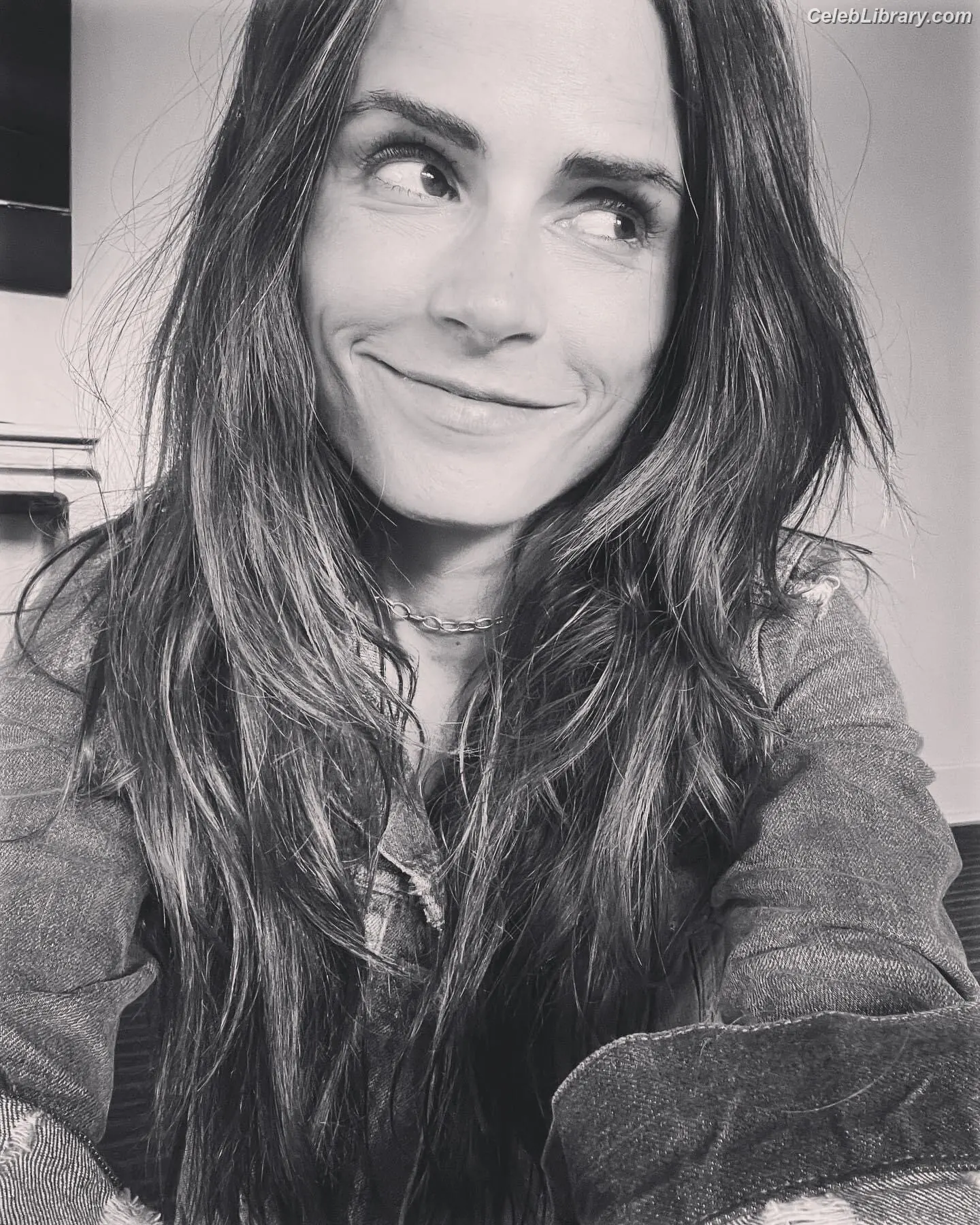 Jordana Brewster photo 10 of 372