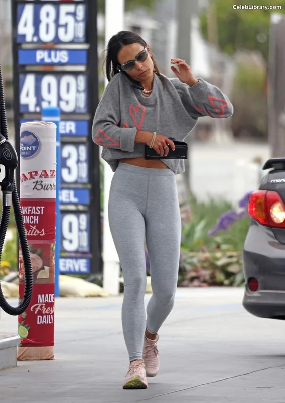 Jordana Brewster photo 3 of 373